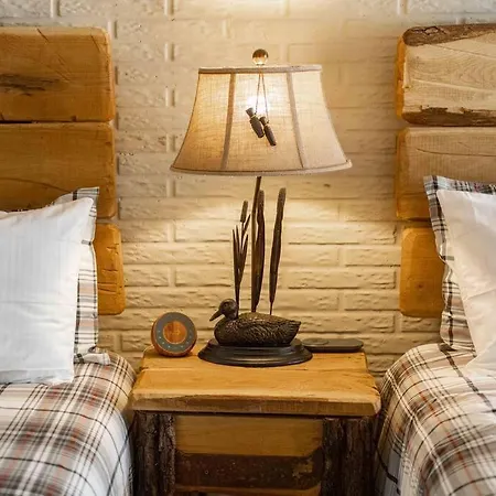 Stonegate Lodge 2 Queen Beds Wifi Tv Salt Water Pool Fire Pits #303 Eureka Springs Exterior photo